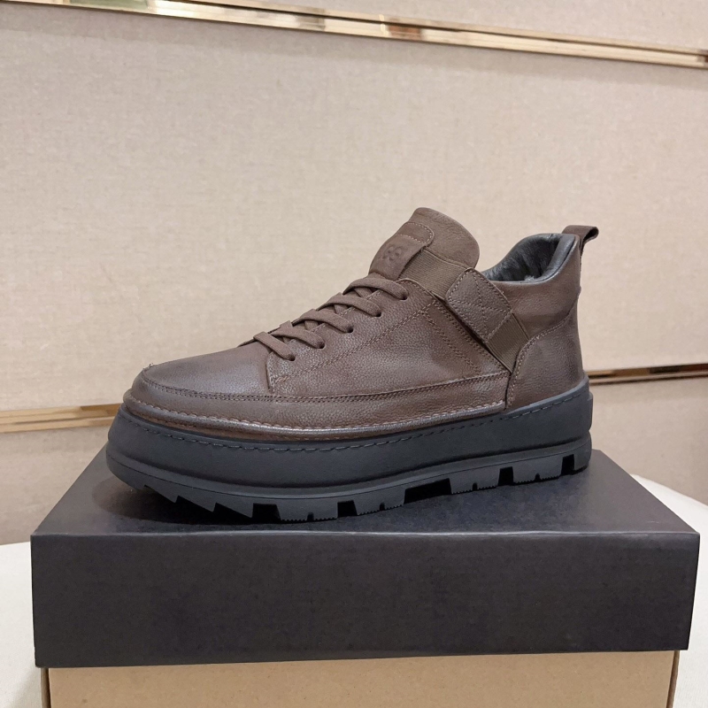 UGG Casual Shoes